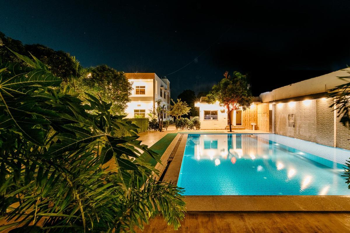 Aditya Palace Πουσκάρ Εξωτερικό φωτογραφία