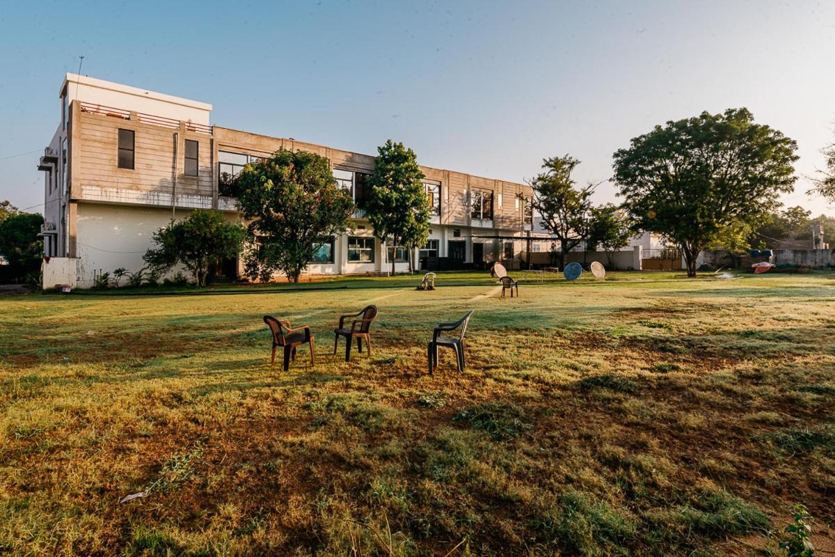 Aditya Palace Πουσκάρ Εξωτερικό φωτογραφία